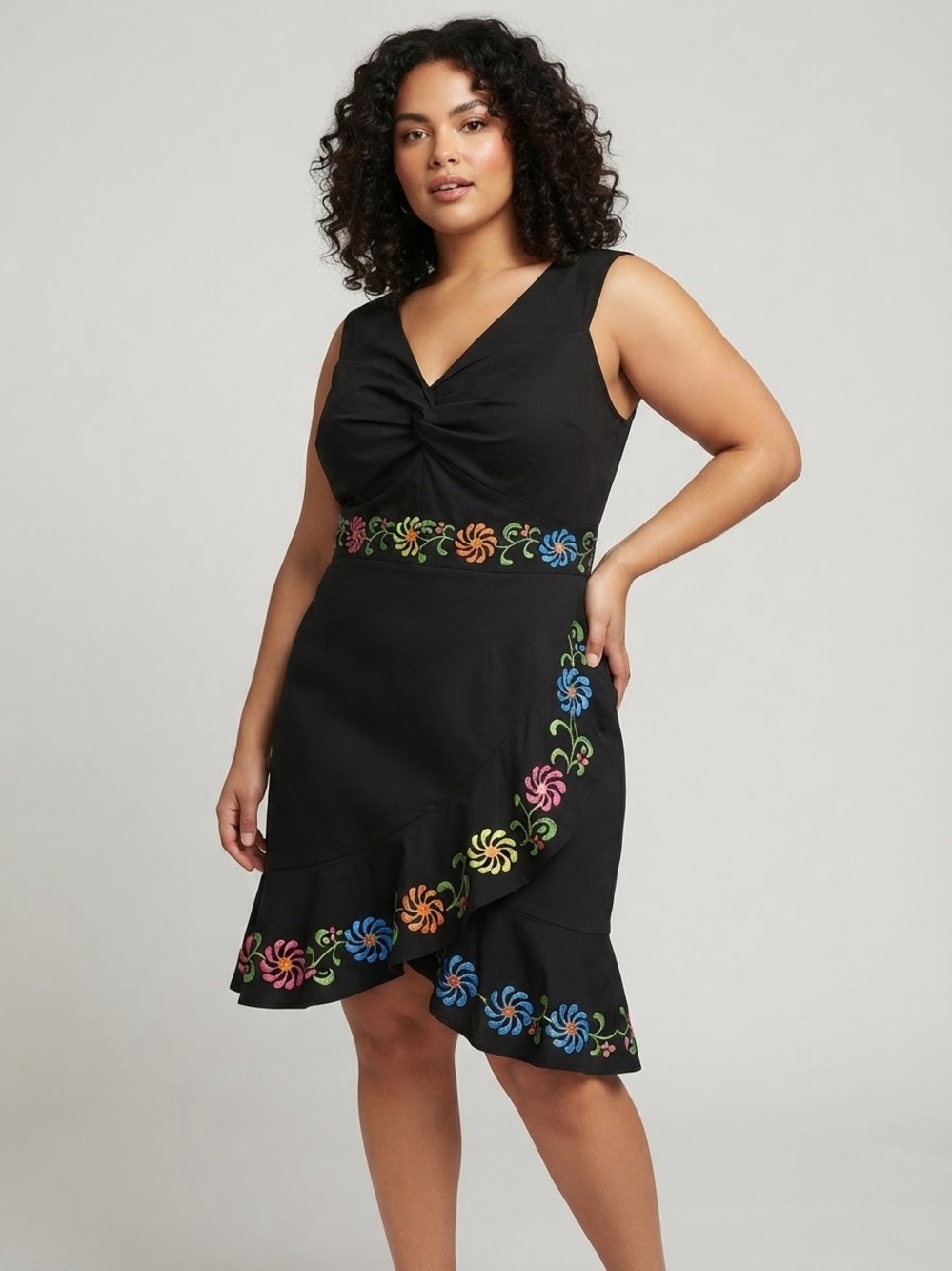 Guaraxez Artisanal Boutique Black Floral Embroidered Dress 2XL Plus Size Ruffle